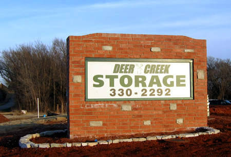 alternating picture of storage units